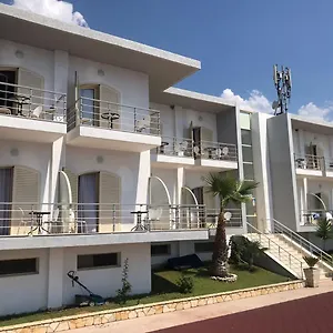 Royal Blue Hotel Dhermi